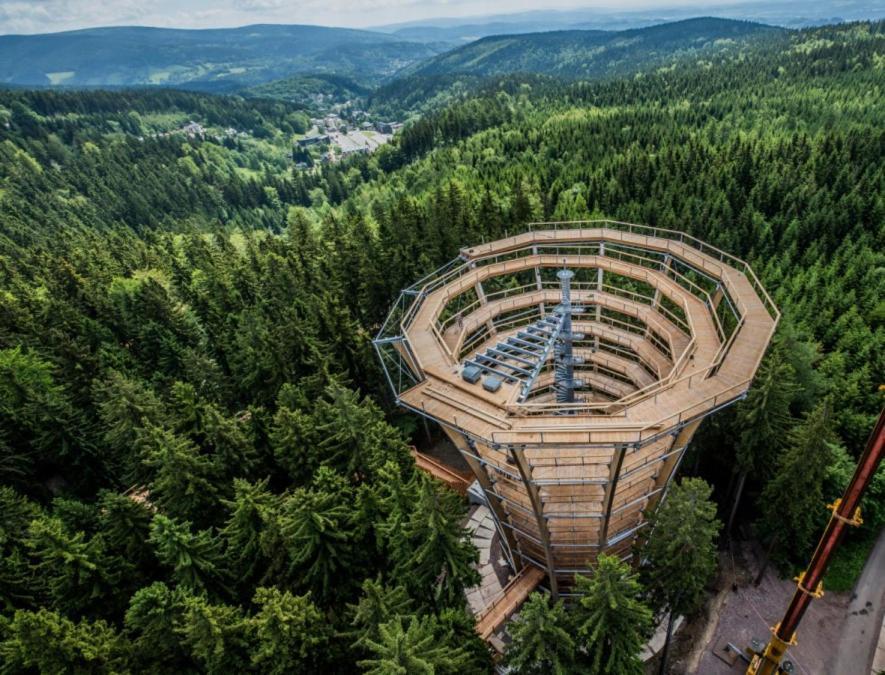 Ski & Bike Apartmany Svoboda nad Upou Exterior photo